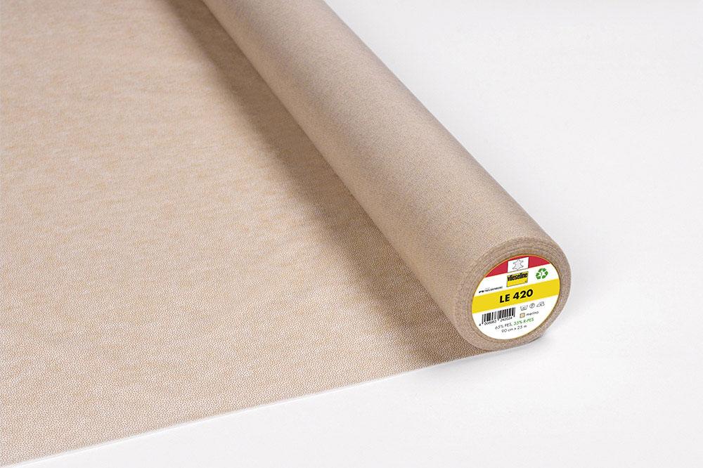Нетканный материал (флизелин) для творчества Freudenberg LE 420 клеевой для кожи 49 г/кв.м 90 см