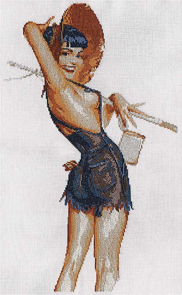 Klart набор для вышивания 5-061 "Девушка в шортах"