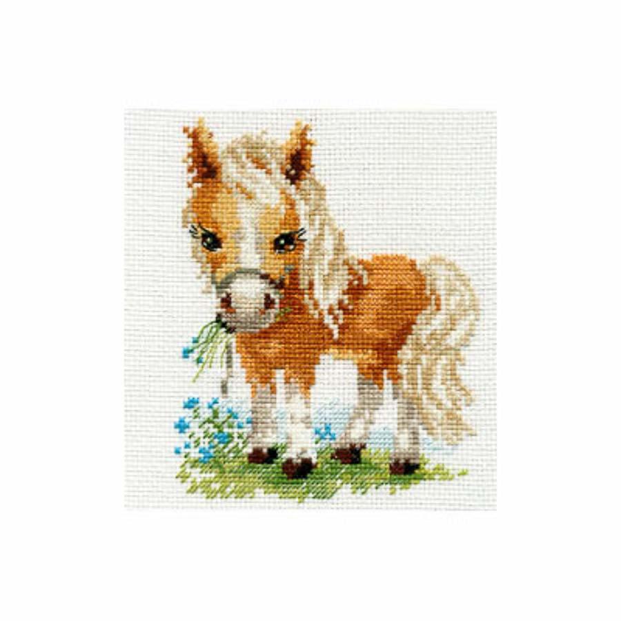 Набор для вышивания Алиса 0-114 "Белогривая лошадка"